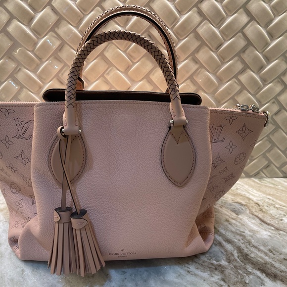 LOUIS VUITTON HAUMEA - Picture 4 of 12